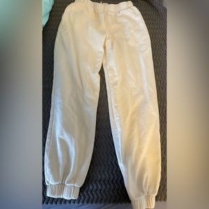 Brandy Melville sweet pant 🤩 Best style with tan at summer!